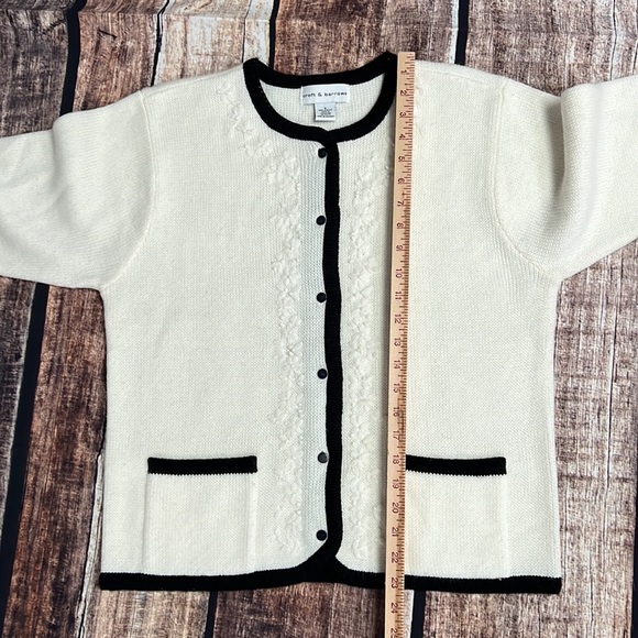 Croft & Barrow Cream & Black Floral Embroidery Detail Button Front Cardigan - SM - Picture 15 of 15